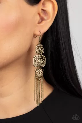 Paparazzi Eastern Elegance - Brass Vine Like Filigree Earring